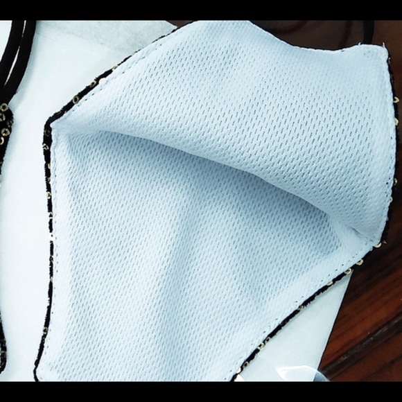 2-pcs Sequence Face Masks - Picture 7 of 16